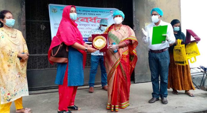 নড়াইলে খাদ্য বিভাগে দ্রুত চাল সরবরাহ করায় মিল মালিকদের সংবর্ধনা প্রদান