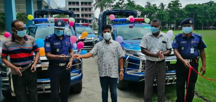 নড়াইল জেলা পুলিশের বরাদ্দে নতুন ৫টি পিকআপ ভ্যান