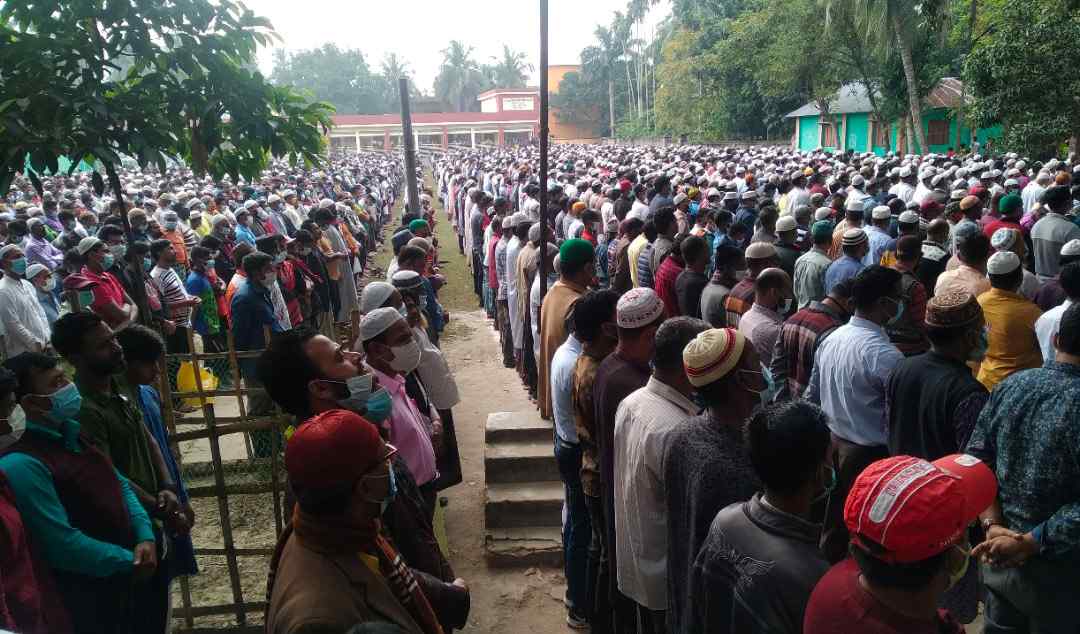 নড়াইলে পৌর মেয়র জাহাঙ্গীর বিশ্বা'সের জা'নাজায় মানুষের ঢ'ল