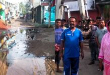 শহরের বাণিজ্যিক এলাকা রূপগঞ্জে ৮৫ লাখ টাকা ব্যয়ে ঢালাইয়ের রাস্তার কাজ শুরু