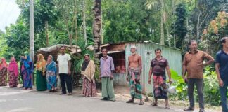 নড়াইলের কালিয়ায় প্রণোদনার টাকা নিয়ে নয়ছয়