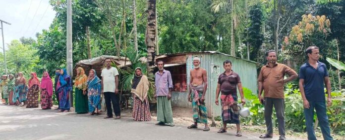 নড়াইলের কালিয়ায় প্রণোদনার টাকা নিয়ে নয়ছয়