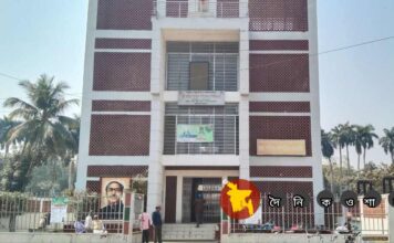 গৌরীপুরে মুক্তিযোদ্ধা কমপ্লেক্সে নামাজখানায় হচ্ছে দোকান, জানেনা ইউএনও!